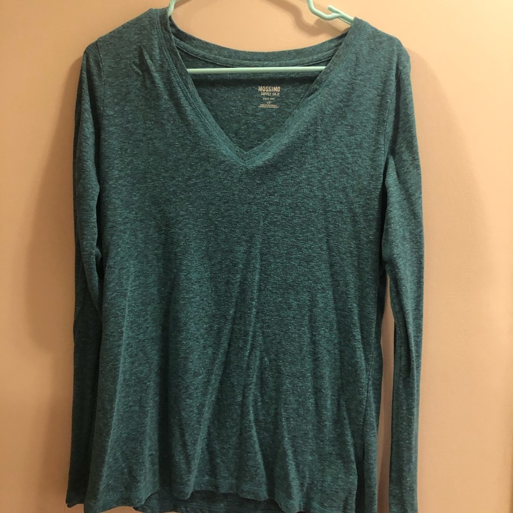 Blue long sleeve v neck